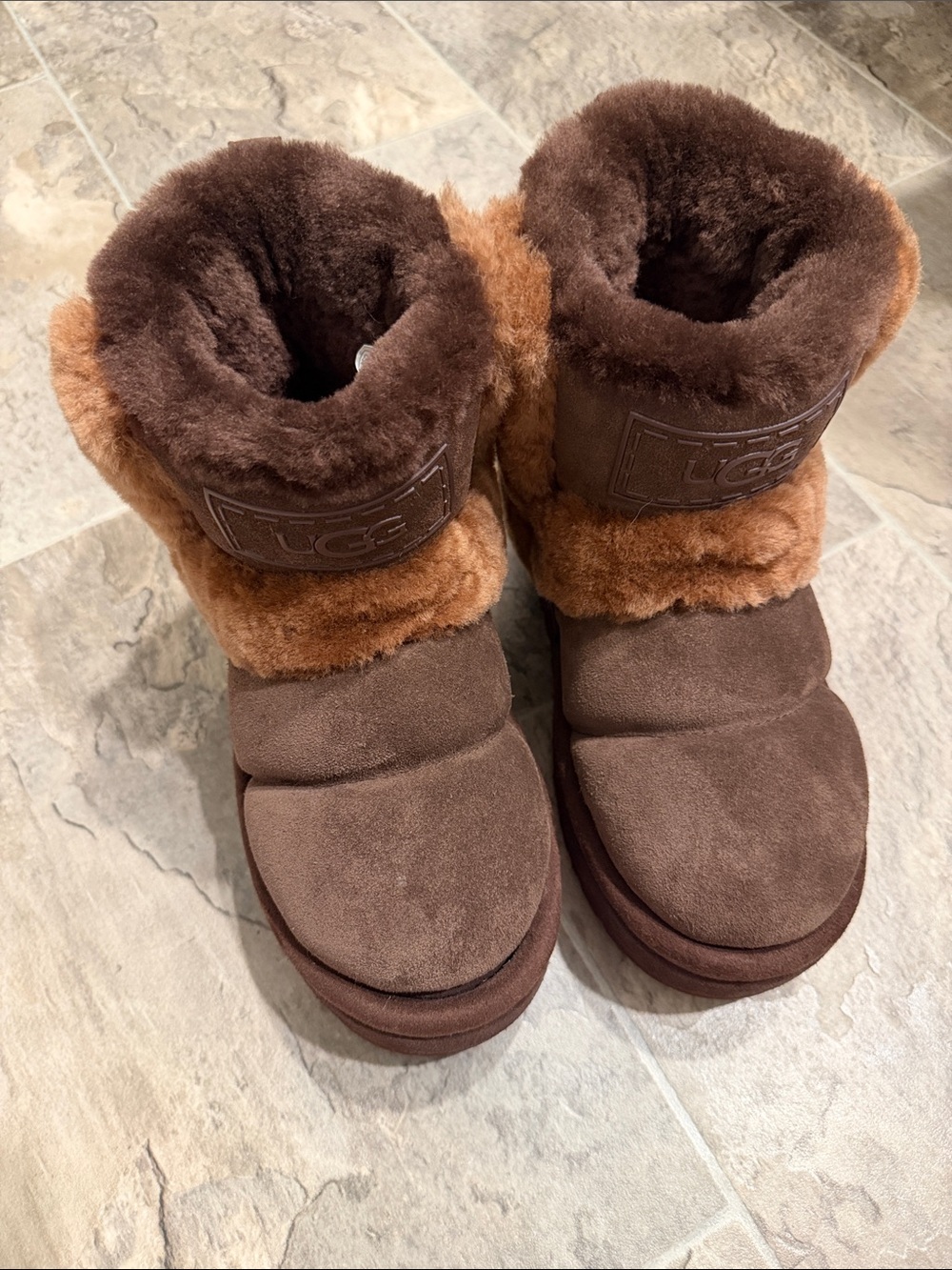 UGG Classic Chillapeak Boot
Burnt Cedar (Women's)
